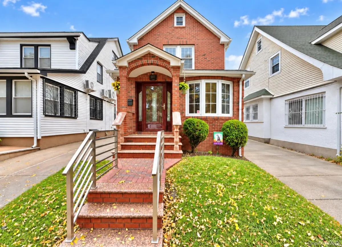 90-15 187th PL, Hollis, NY 11423