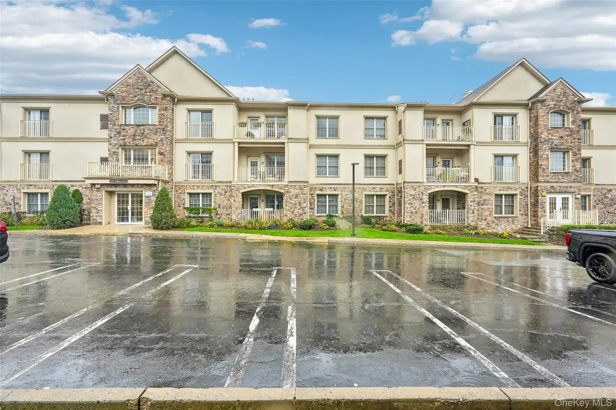 24 N De Baun AVE #303, Suffern, NY 10901