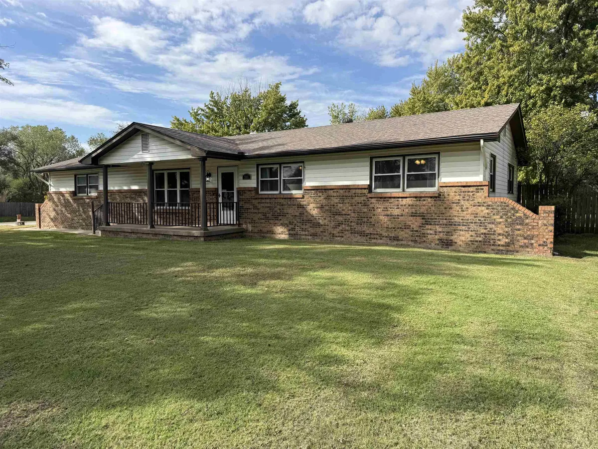305 N Lioba, Andover, KS 67002