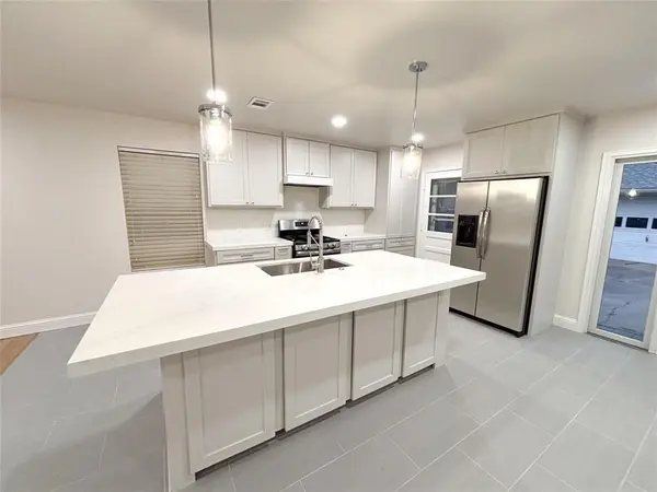 2109 Highwood Drive, Dallas, TX 75228