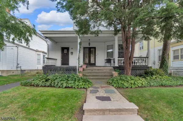 44 Oakland Terr, Newark City, NJ 07106