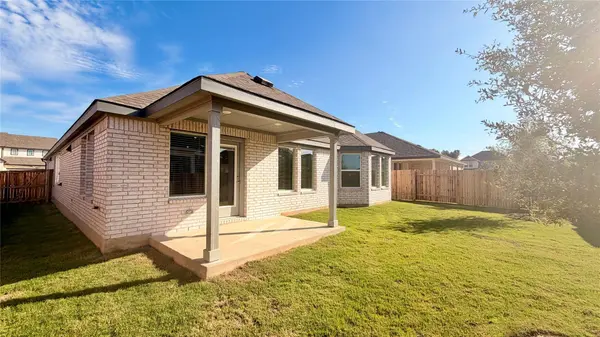 368 Callahan LOOP, Buda, TX 78610