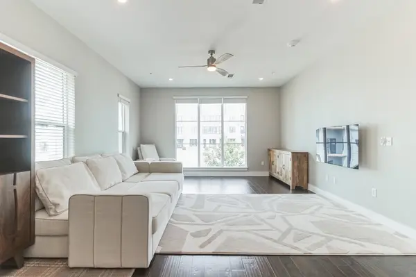 4325 Jackson Ave #2204, Austin, TX 78731