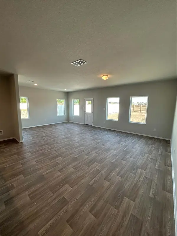 150 Lennox DR, Kyle, TX 78640