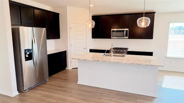 111 Leland Ave, Buda, TX 78610