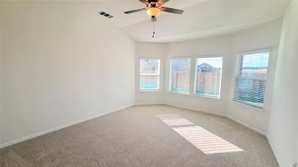 358 Callahan LOOP, Buda, TX 78610