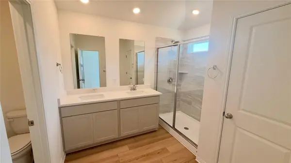 378 Callahan LOOP, Buda, TX 78610
