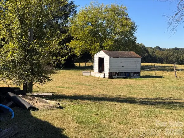 2933 Bert Williams RD, Monroe, NC 28110