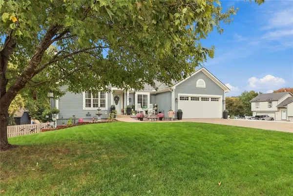 1742 S 105th ST, Edwardsville, KS 66111