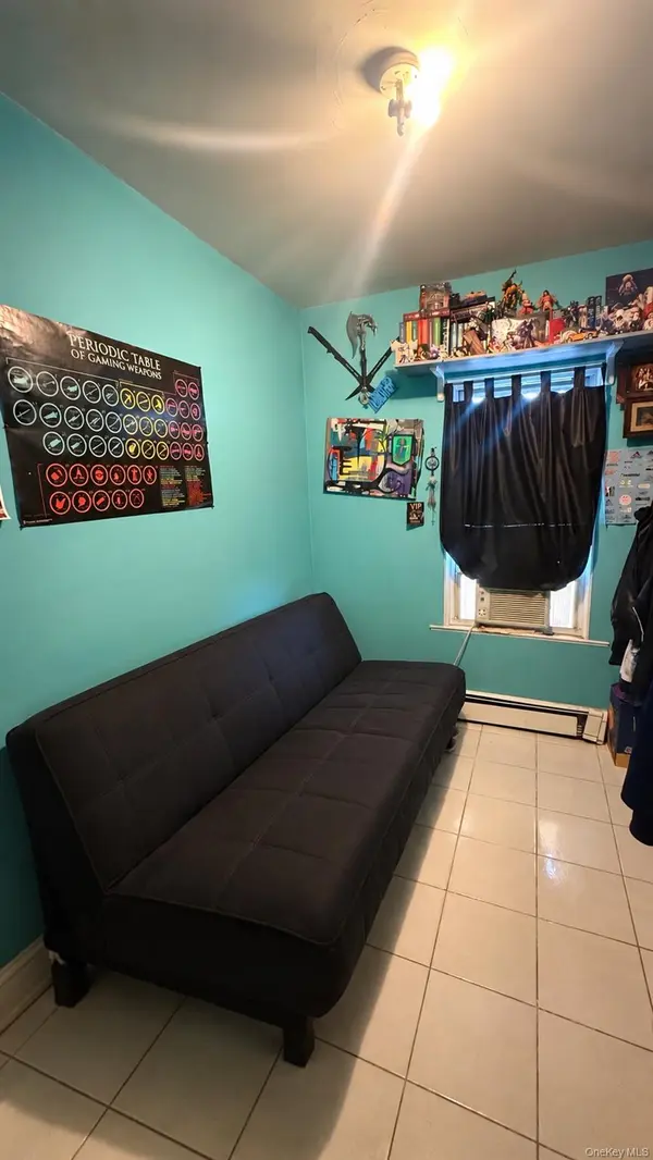 93-10 92nd st, Woodhaven, NY 11421