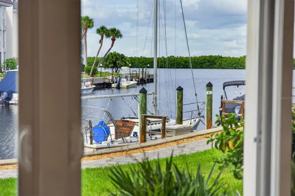4330 FALMOUTH DR #107, Longboat Key, FL 34228