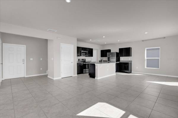 718 EAGLE LANDING BLVD, Winter Haven, FL 33880