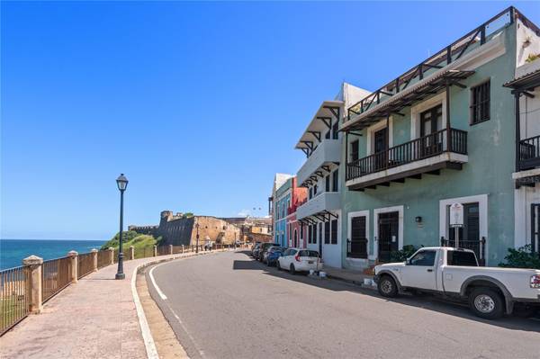 410 CALLE NORZAGARAY #PH, Old San Juan, PR 00901