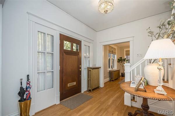 6656 Kingsbury BLVD, St Louis, MO 63130