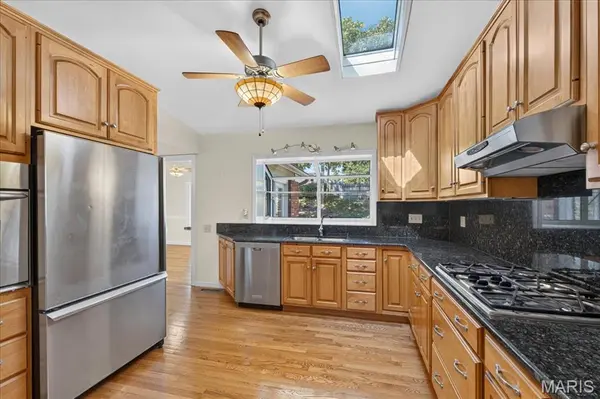 832 Westwood DR, Ballwin, MO 63011