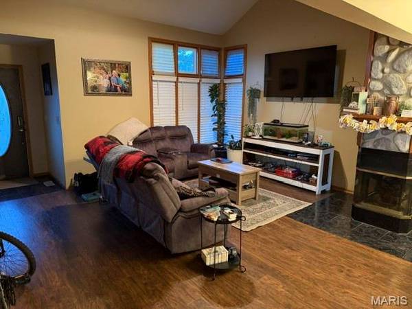 1501 Primrose LN, Jackson, MO 63755