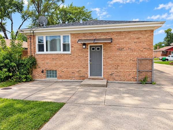 15739 Ingleside AVE, Dolton, IL 60419
