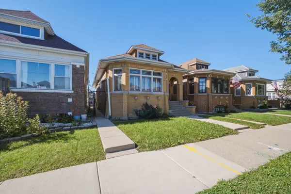 5628 S Sacramento AVE, Chicago, IL 60629