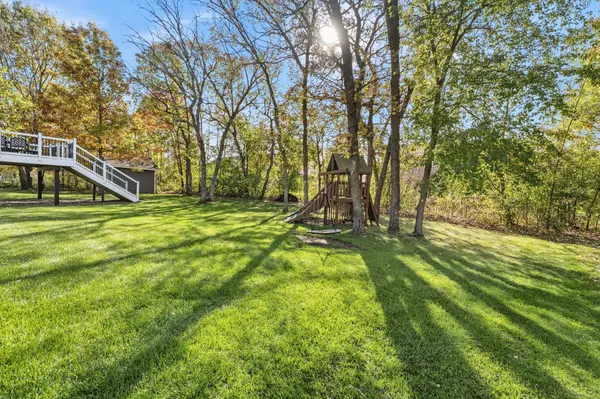 4693 382nd DR, North Branch, MN 55056