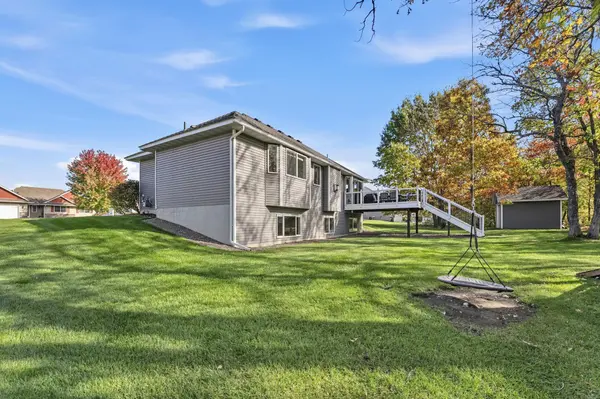 4693 382nd DR, North Branch, MN 55056