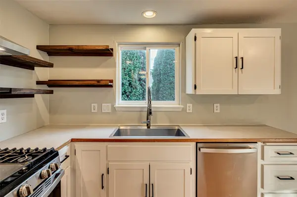 320 NW 25th PL, Battle Ground, WA 98604