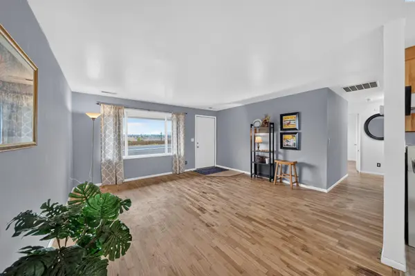 1913 Elwood, Prosser, WA 99350