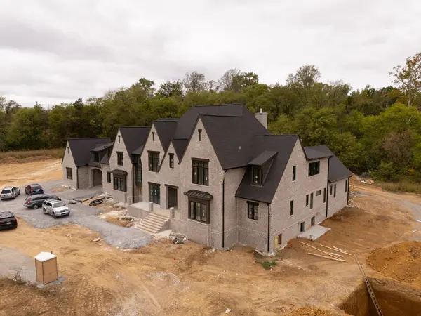 7019 Belcastle Ln, College Grove, TN 37046