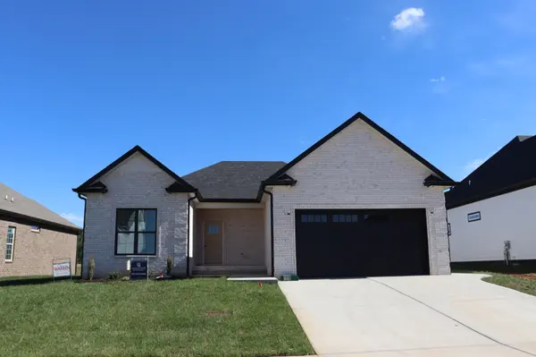 221 Harvest Moon Dr, Clarksville, TN 37043