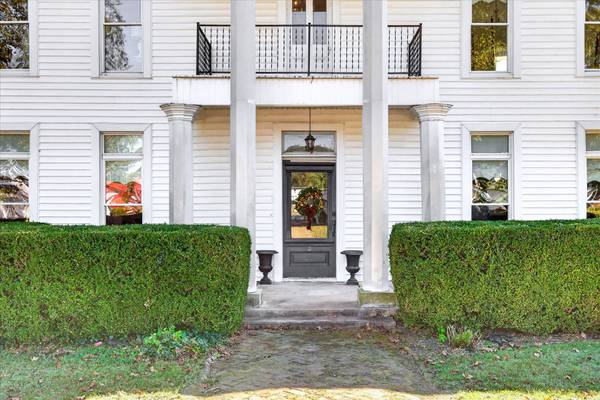 110 N Main St, La Fayette, KY 42254