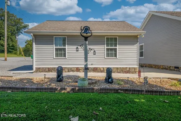 3399 SE Brown Bridge Rd, Dalton, GA 30721