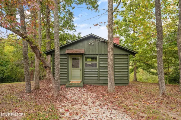225 Pleasant View Loop, Clinton, TN 37716