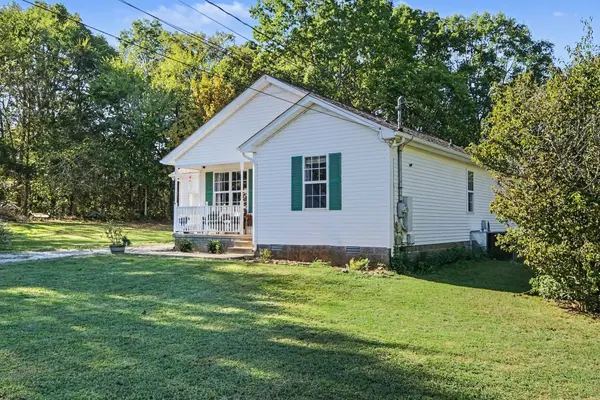 1255 Dellrose Dr, Bell Buckle, TN 37020