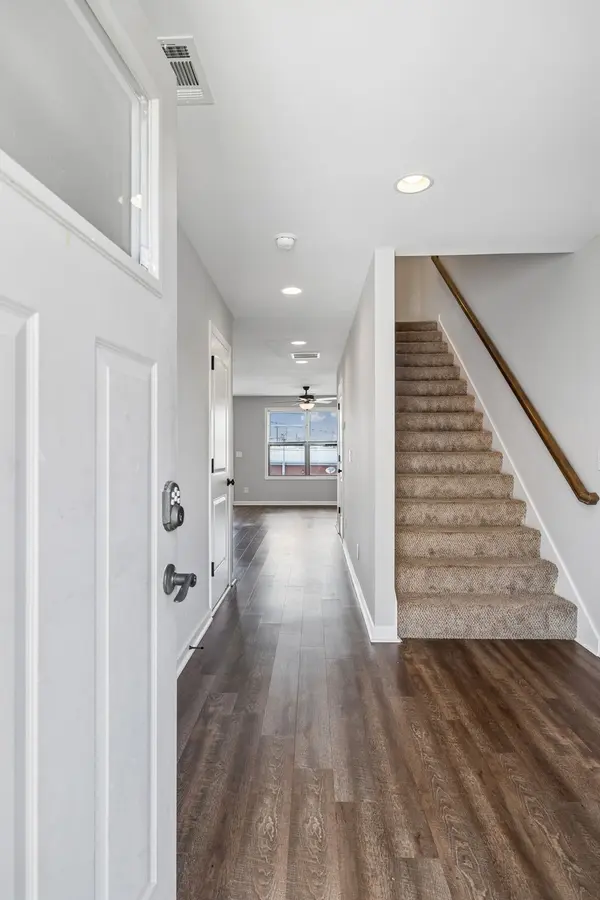 251 Signature Pl, Lebanon, TN 37087