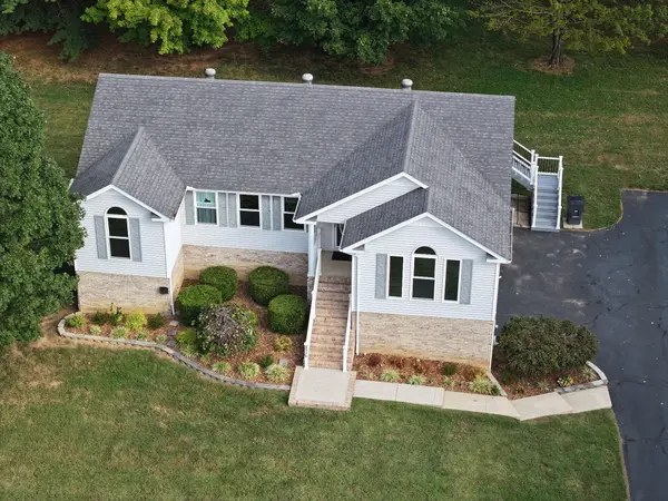836 Navajo Trl, Mcminnville, TN 37110