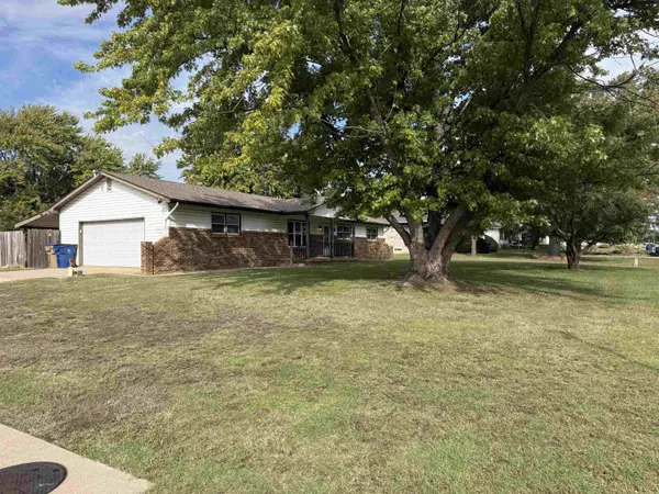 305 N Lioba, Andover, KS 67002