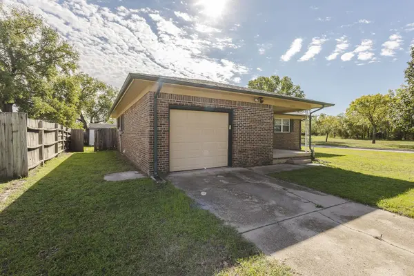 3526 S Leonine, Wichita, KS 67217