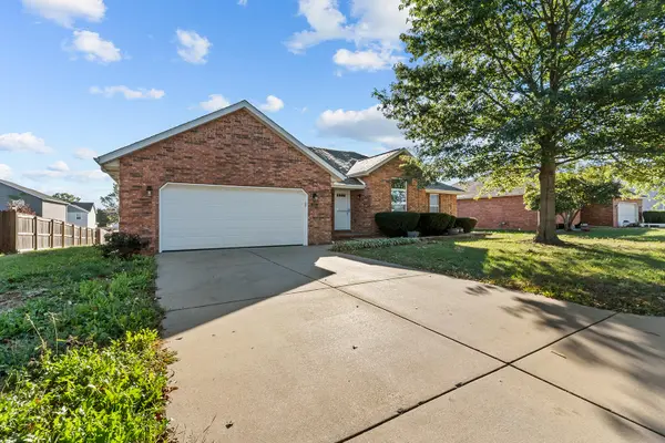 504 S Sarah Avenue, Republic, MO 65738