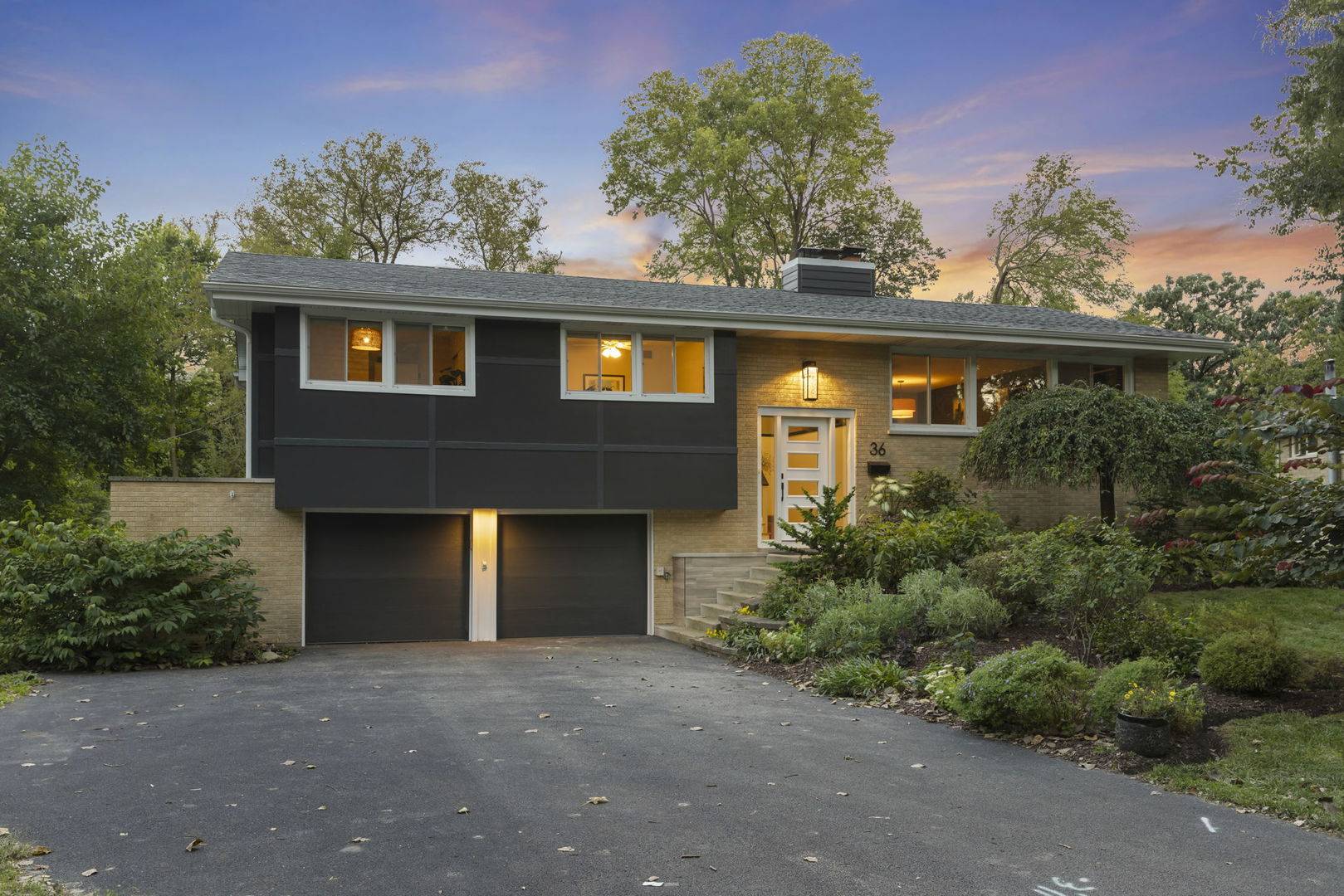 36 Golden Larch CT, Naperville, IL 60540
