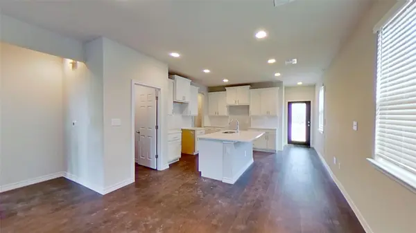 176 Boxwood DR, Buda, TX 78610