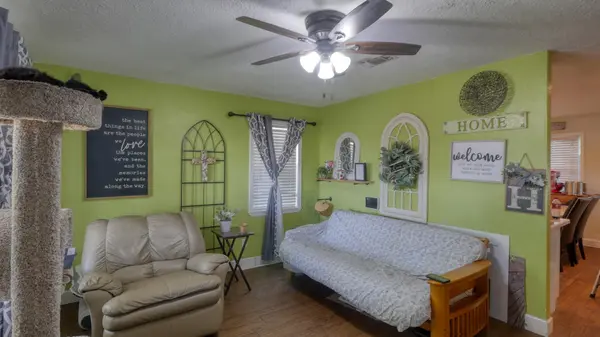 939 Pine DR, Caldwell, TX 77836