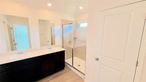 135 Coopers Hawk CRST, Cedar Creek, TX 78612