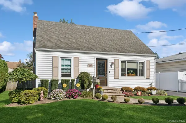 295 N Atlanta AVE, Massapequa, NY 11758