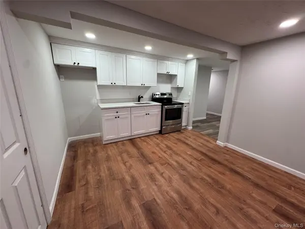 303 Alfred ST, North Babylon, NY 11703