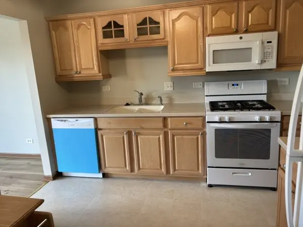 212 Memory LN #4, Westmont, IL 60559