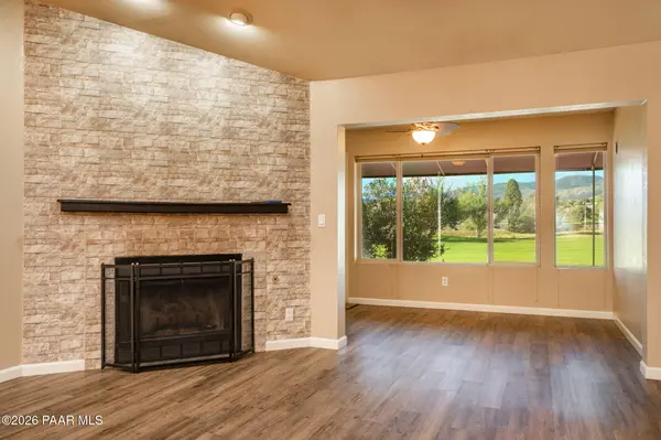 928 N Rolling Green RD, Dewey-humboldt, AZ 86327