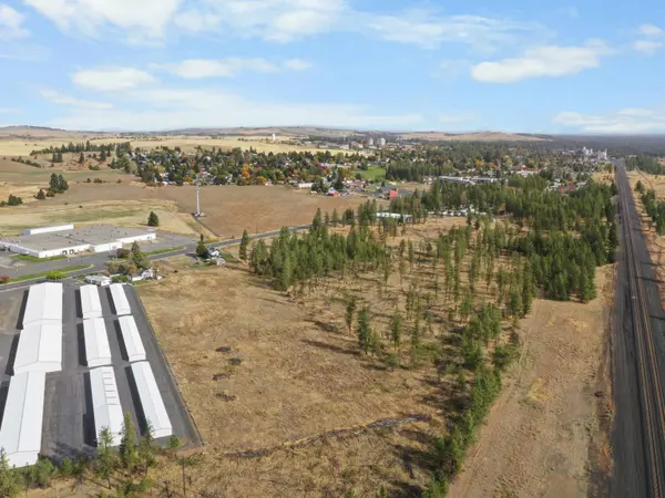 1529 W 1st St, Cheney, WA 99004