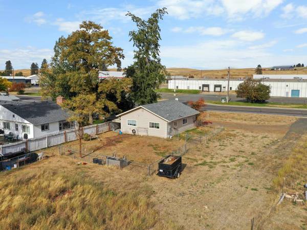 1529 W 1st Ave, Cheney, WA 99004