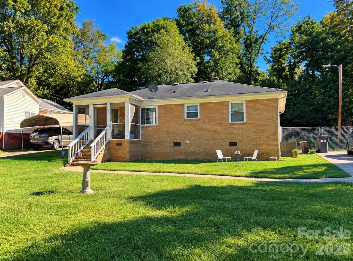 4310 Dinglewood AVE, Charlotte, NC 28205