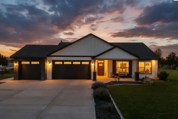8040 OLIN CT, Pasco, WA 93301