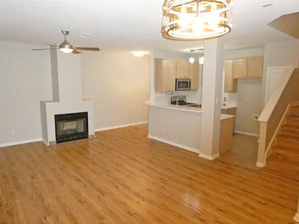 2100 PIPERS FIELD DR #20, Austin, TX 78758